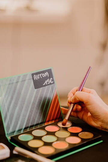 Cours de maquillage près de Saint-Sulpice-la-Pointe